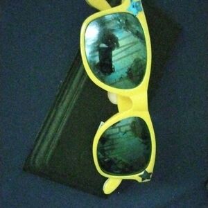 Amstel Raddler yellow sunglasses